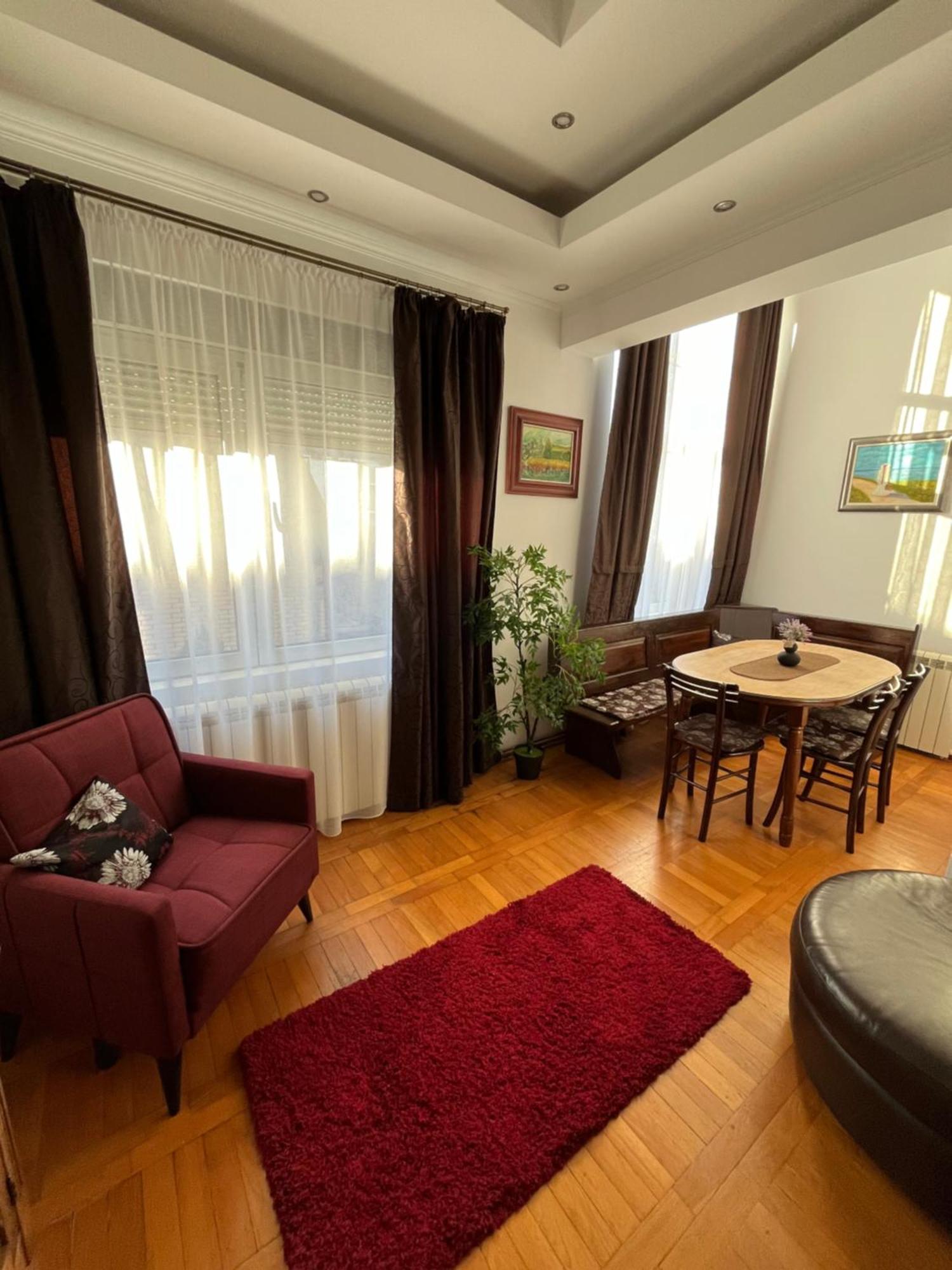 Airport Sky Apartments Lux II Belgrado Exterior foto