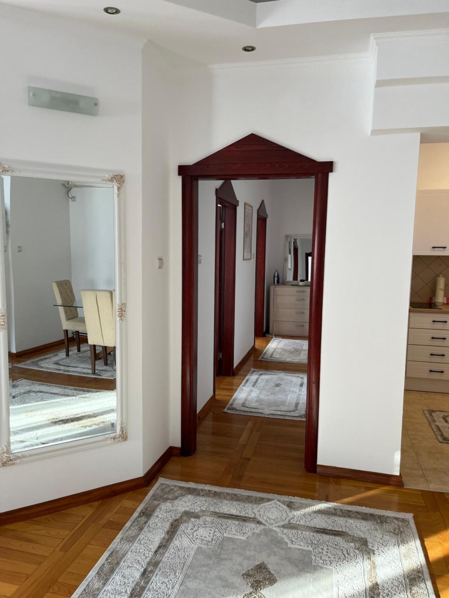 Airport Sky Apartments Lux II Belgrado Exterior foto