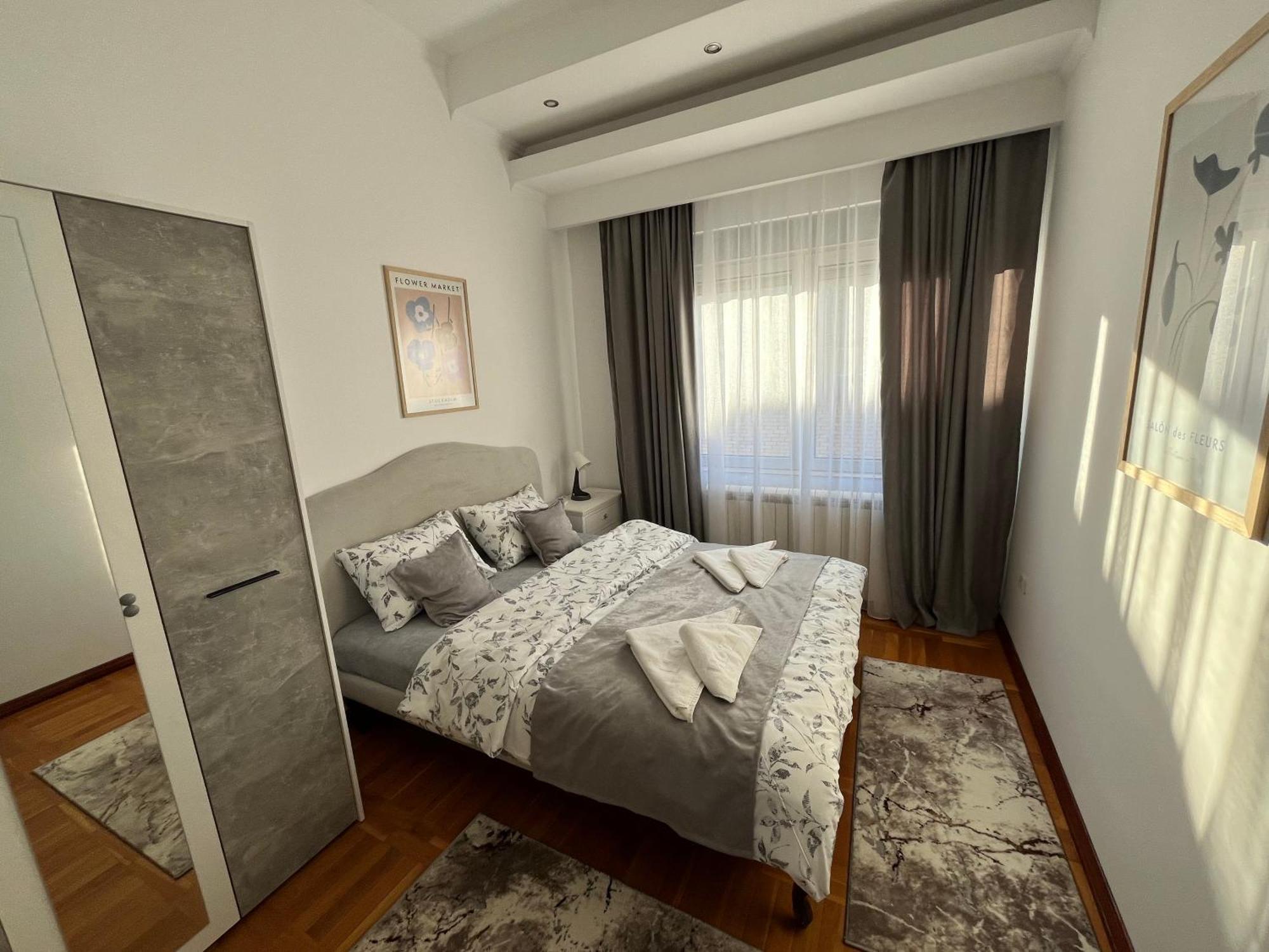 Airport Sky Apartments Lux II Belgrado Exterior foto